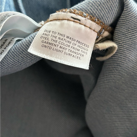 Madewell Pull-On Relaxed Jeans in Bellview Wash - Picture 8 of 12